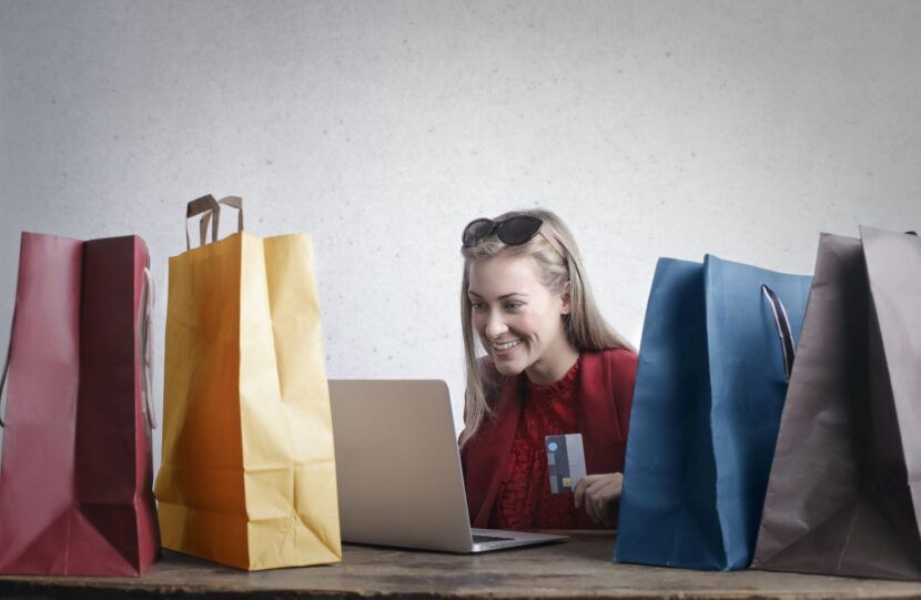 E-commerce contribui para avanço de 1,7% no setor de serviços
